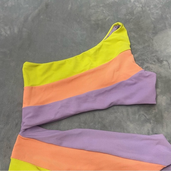 New! Beach Riot Joyce swimsuit purple colorblock 27714 - Picture 14 of 16